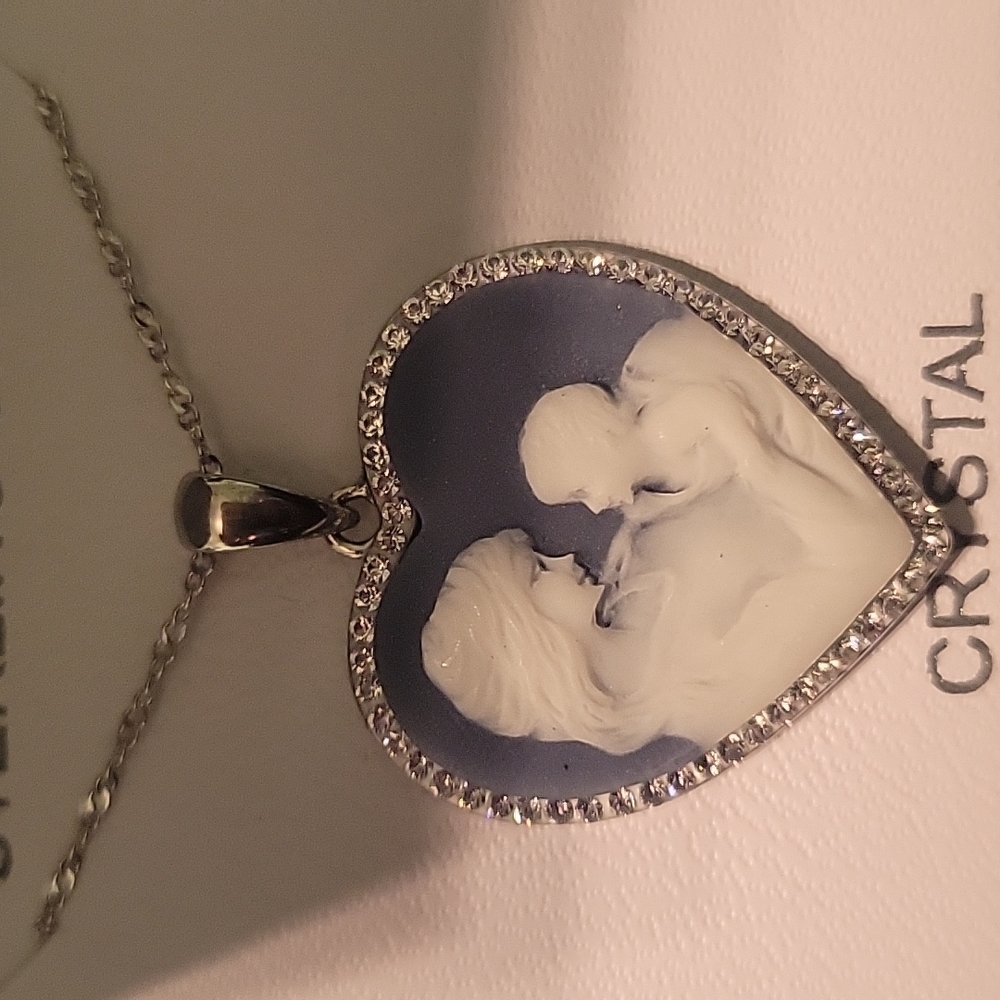 Mother-child necklace